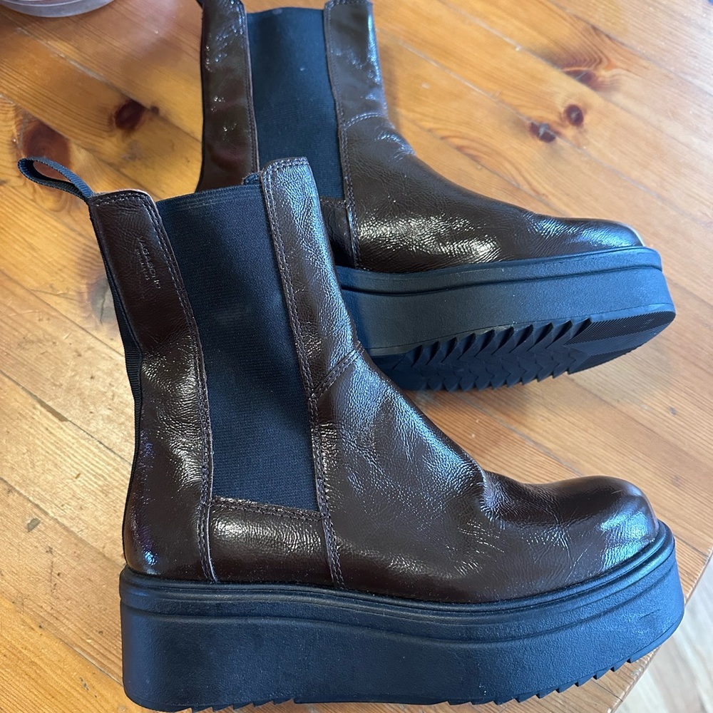 Vagabond Tara Chelsea boot